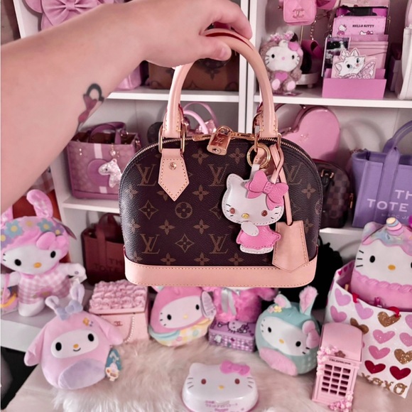 Meet your Posher Ale R. - Picture 2 of 2